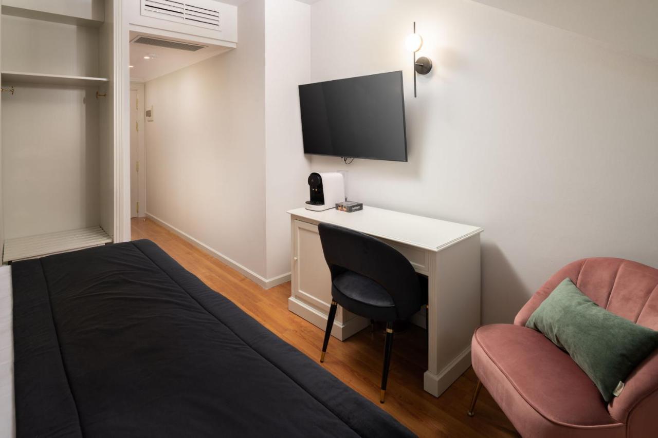 Budget Double Room,1305666154:JPEG