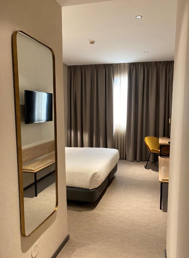 Superior Single Room,1394979680:JPEG