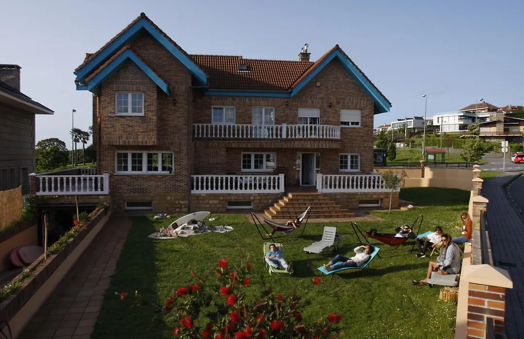 Gijon Surf Hostel-1